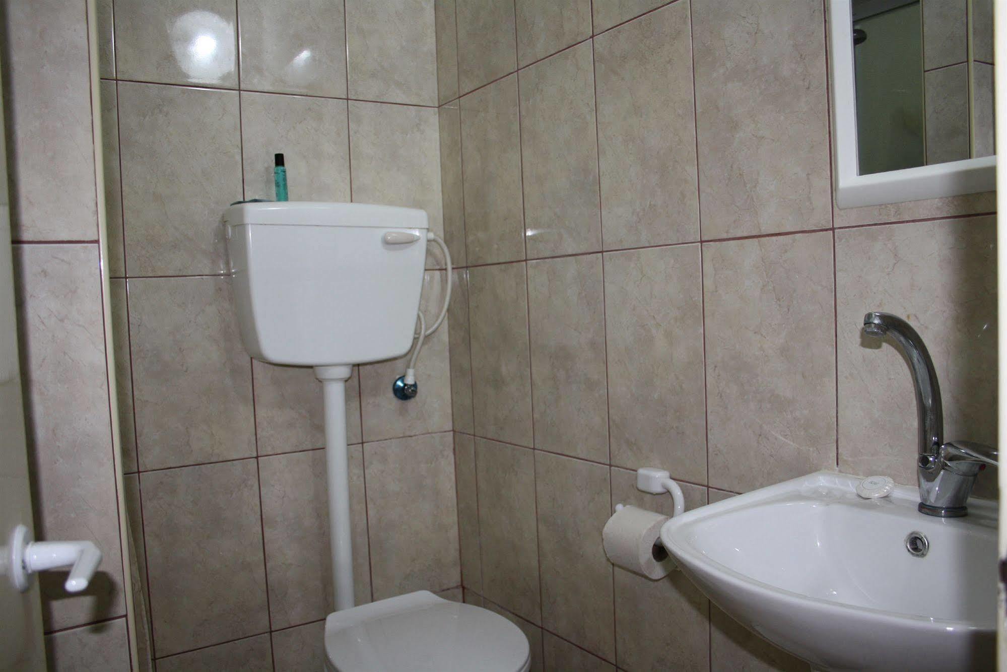 Ga'Aton Motel Nahariya Exterior foto